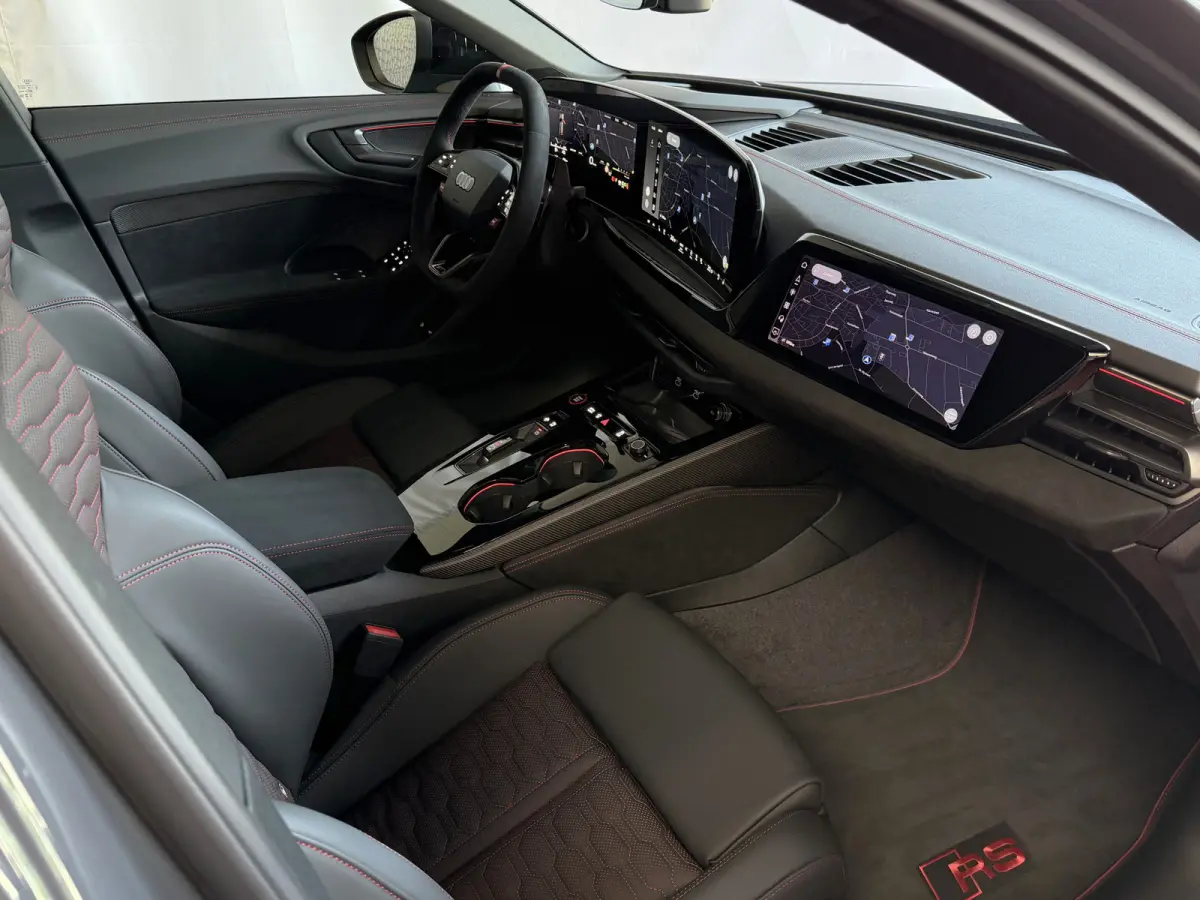RS5 Keramisch | Audi Sportpakket | Smart.Glass | Tech-Pro | HeadUp | Sportuitlaat | Panorama | B&O 3D | RS Sportstoelen Plus |