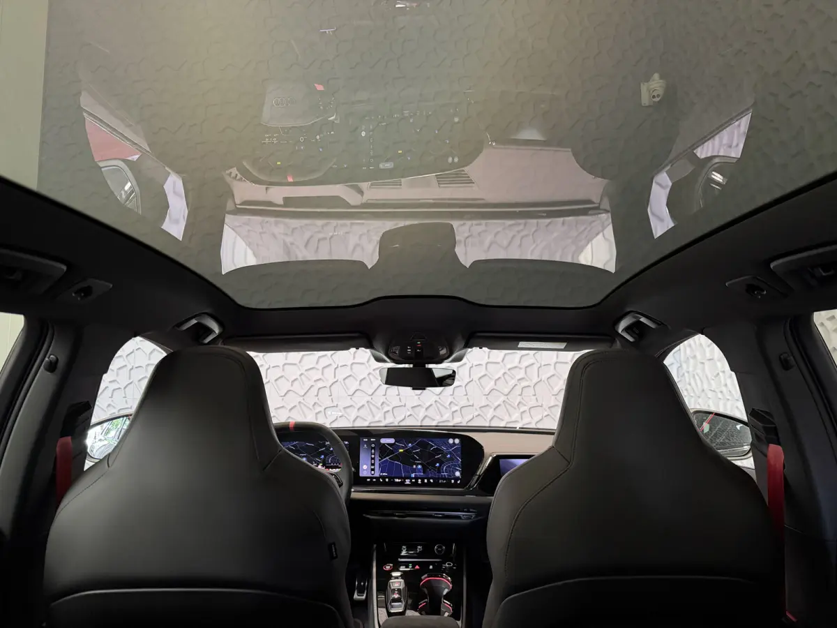 RS5 Keramisch | Audi Sportpakket | Smart.Glass | Tech-Pro | HeadUp | Sportuitlaat | Panorama | B&O 3D | RS Sportstoelen Plus |