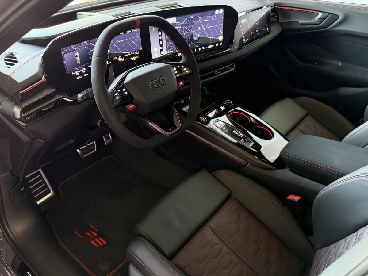 RS5 Keramisch | Audi Sportpakket | Smart.Glass | Tech-Pro | HeadUp | Sportuitlaat | Panorama | B&O 3D | RS Sportstoelen Plus |