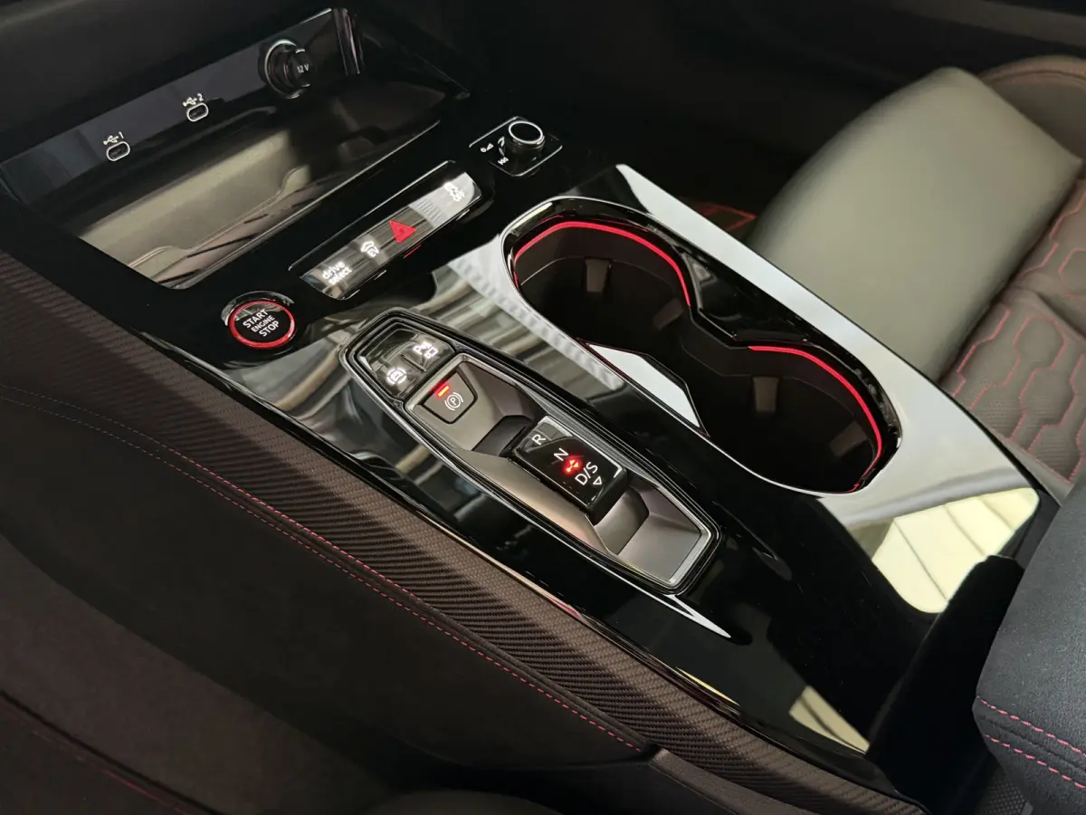 RS5 Keramisch | Audi Sportpakket | Smart.Glass | Tech-Pro | HeadUp | Sportuitlaat | Panorama | B&O 3D | RS Sportstoelen Plus |