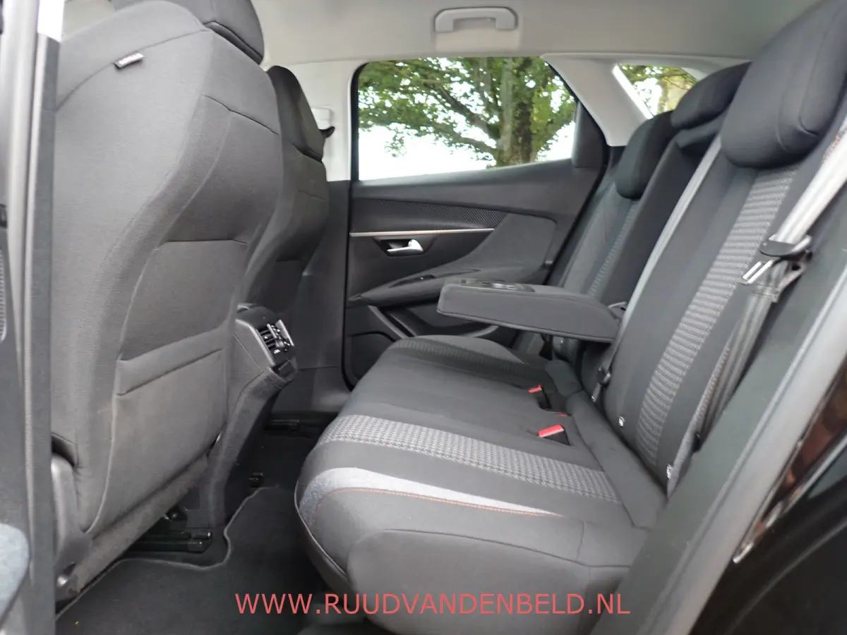 1.2 PureTech !! RIEM VERVANGEN !! TREKHAAK / PDC + CAMERA / CRUISE / CARPLAY