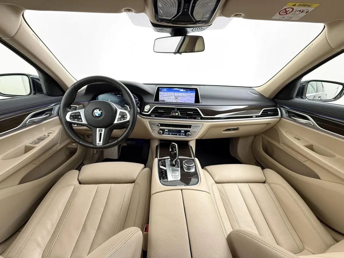 745e High Executive SOH 86% | 6 CIL HYBRID | PANORAMADAK | MASSAGE | ADAP. CRUISE | HEAD-UP | VERW. STUUR |