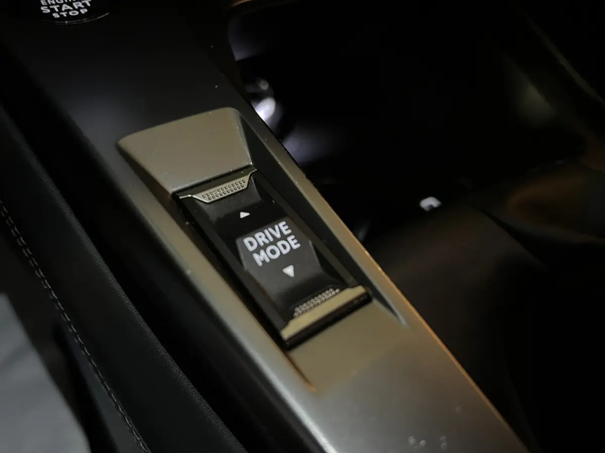 1.2 PureTech Allure Pack Garantie |ACC|Keyless|Virtual|Camera|Ambient|Dodehoek|LED|Carplay|Draadloosladen|Rijklaar