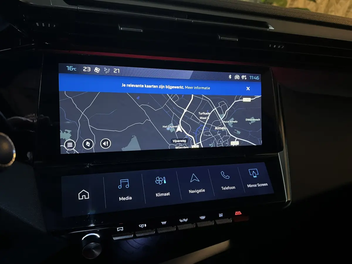 1.2 PureTech Allure Pack Garantie |ACC|Keyless|Virtual|Camera|Ambient|Dodehoek|LED|Carplay|Draadloosladen|Rijklaar