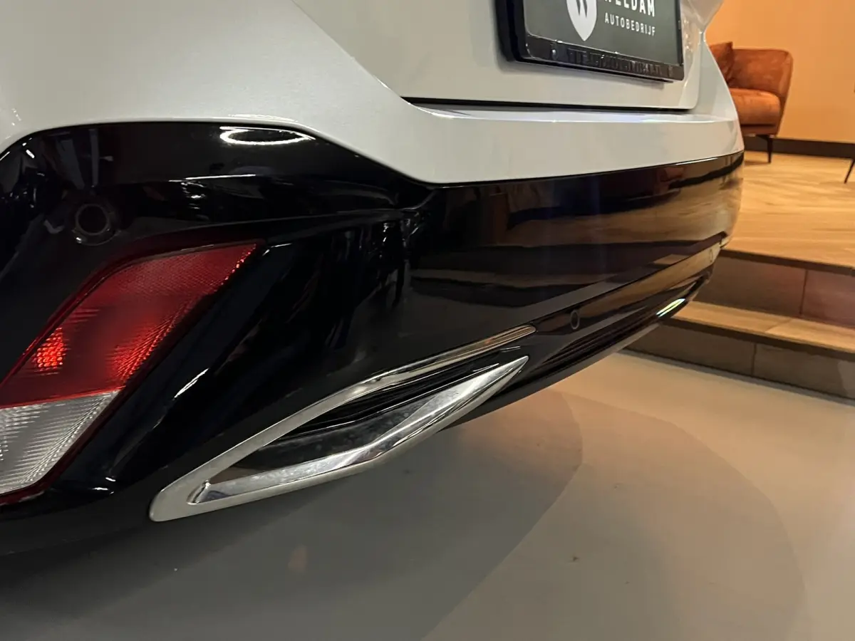 1.2 PureTech Allure Pack Garantie |ACC|Keyless|Virtual|Camera|Ambient|Dodehoek|LED|Carplay|Draadloosladen|Rijklaar
