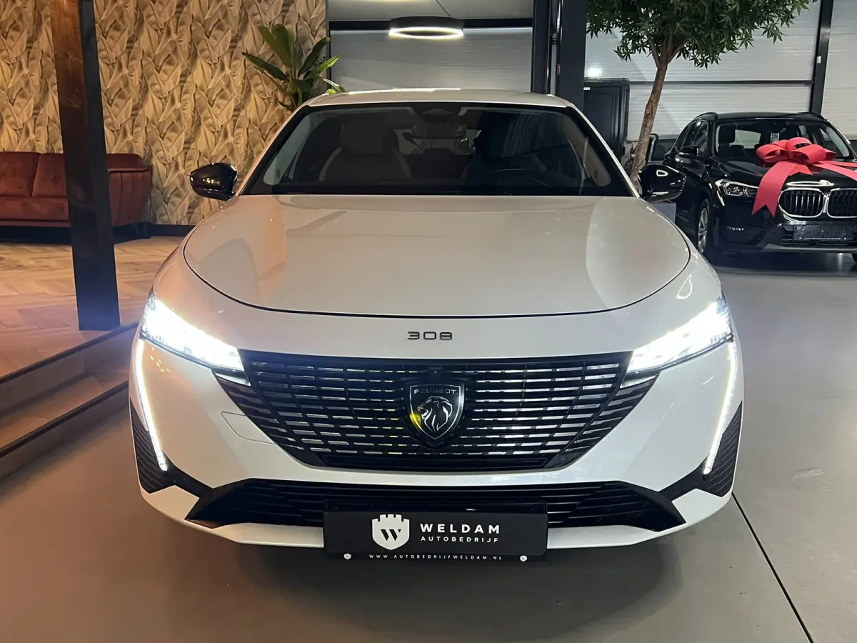 1.2 PureTech Allure Pack Garantie |ACC|Keyless|Virtual|Camera|Ambient|Dodehoek|LED|Carplay|Draadloosladen|Rijklaar