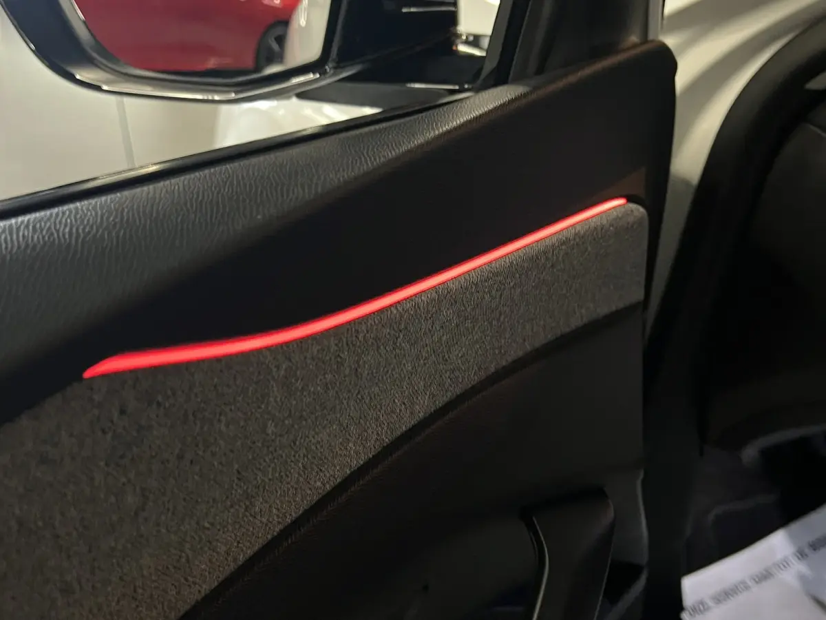 1.2 PureTech Allure Pack Garantie |ACC|Keyless|Virtual|Camera|Ambient|Dodehoek|LED|Carplay|Draadloosladen|Rijklaar