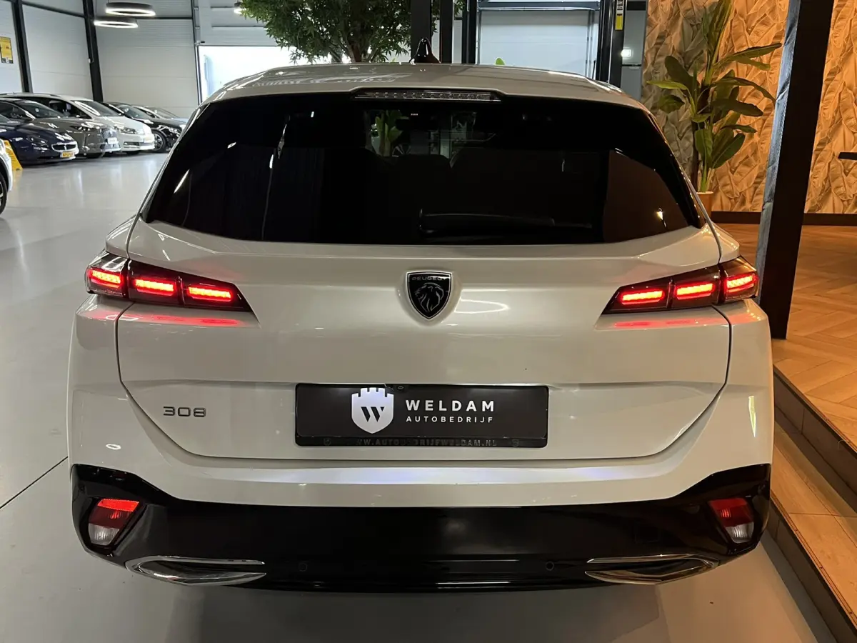 1.2 PureTech Allure Pack Garantie |ACC|Keyless|Virtual|Camera|Ambient|Dodehoek|LED|Carplay|Draadloosladen|Rijklaar