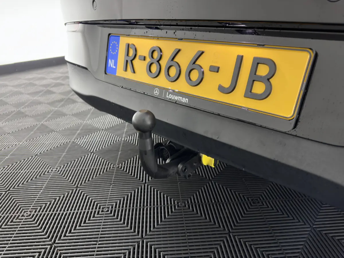 250 e Business Line (Plug-in) (INCL.BTW) Aut. *LEATHER-FABRIC | FULL-LED | HEATED-COMFORTSEATS | DIGI-COCKPIT | DAB+ | NAVI-FULLMAP | CAMERA | SHIFTPADDLES | 17''ALU | TOWBAR*