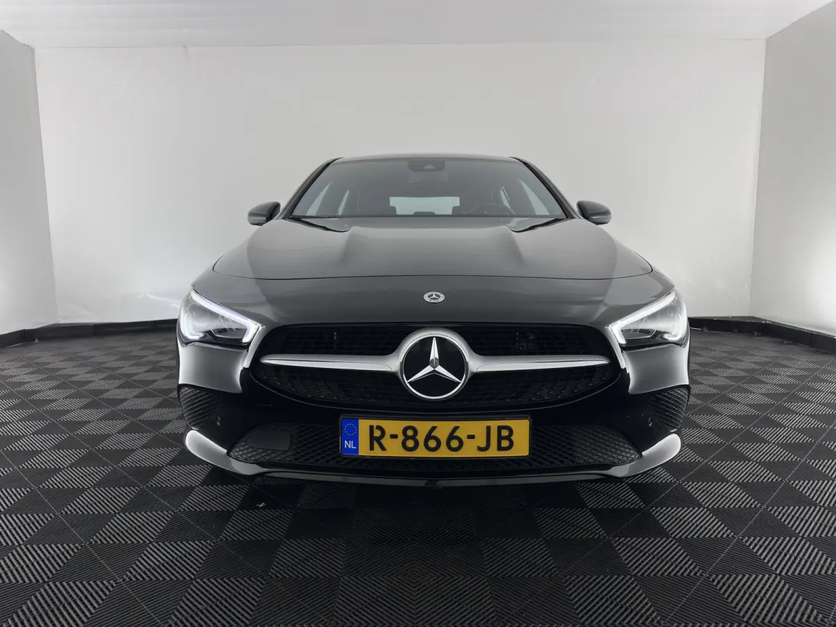 250 e Business Line (Plug-in) (INCL.BTW) Aut. *LEATHER-FABRIC | FULL-LED | HEATED-COMFORTSEATS | DIGI-COCKPIT | DAB+ | NAVI-FULLMAP | CAMERA | SHIFTPADDLES | 17''ALU | TOWBAR*