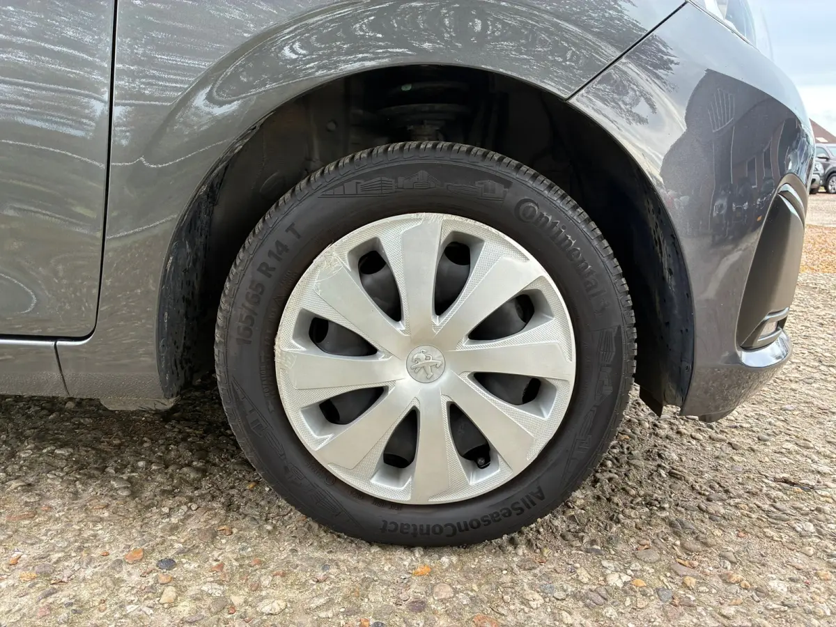 1.0 e-VTi Active |'' 71.000 KM '' + Airco + 5-Drs nu € 7.975,-!!!