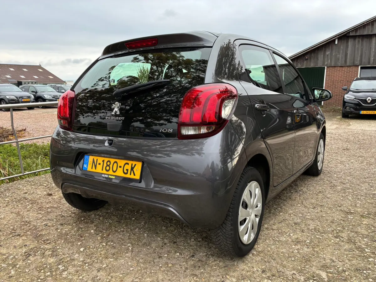 1.0 e-VTi Active |'' 71.000 KM '' + Airco + 5-Drs nu € 7.975,-!!!