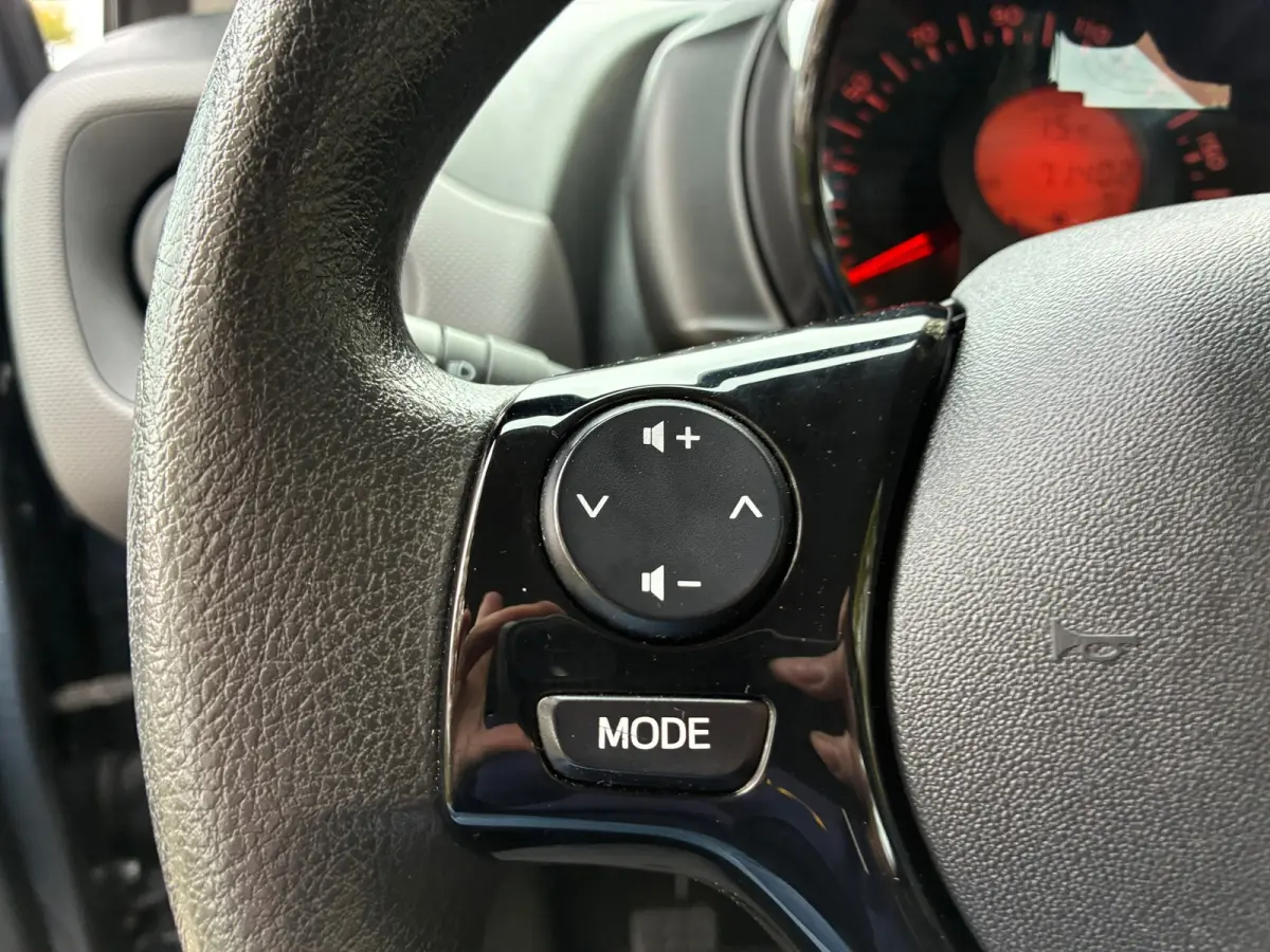 1.0 e-VTi Active |'' 71.000 KM '' + Airco + 5-Drs nu € 7.975,-!!!