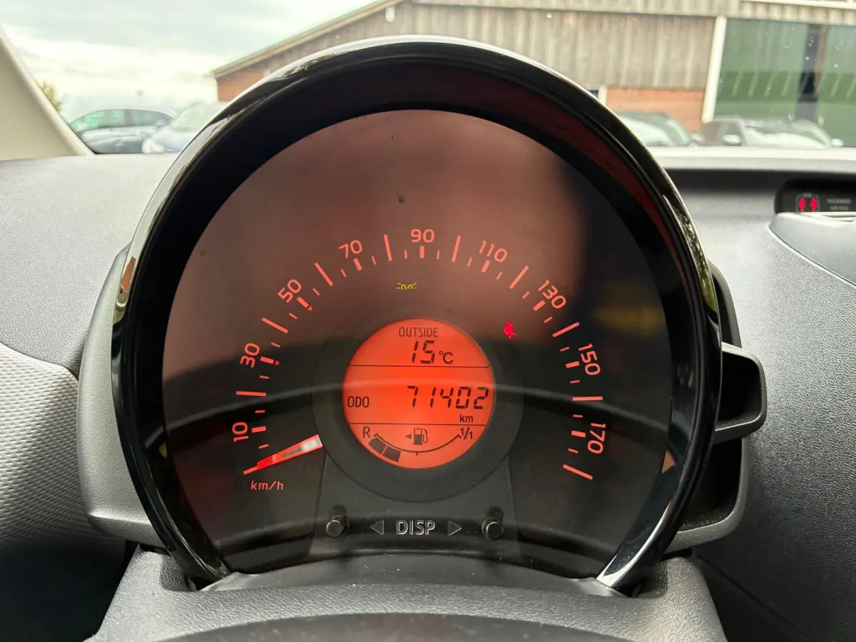 1.0 e-VTi Active |'' 71.000 KM '' + Airco + 5-Drs nu € 7.975,-!!!