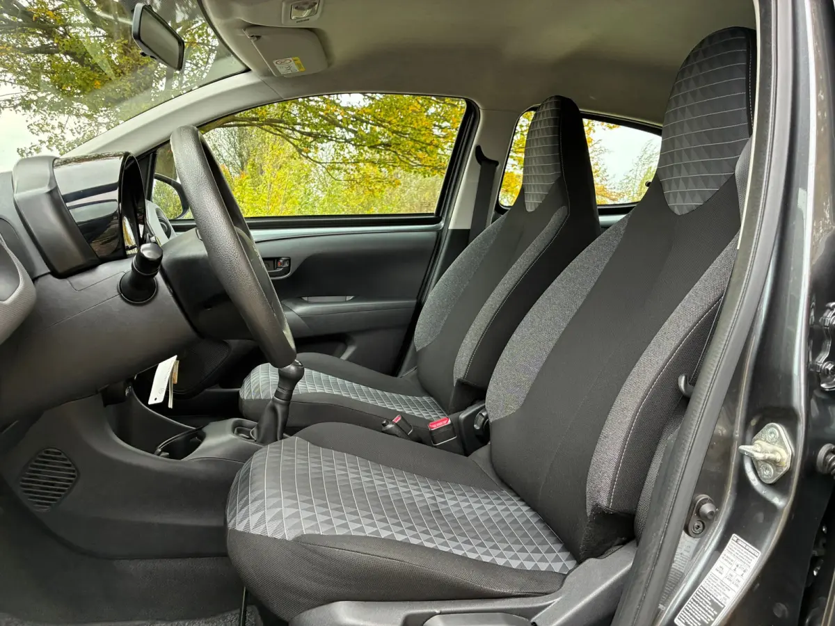 1.0 e-VTi Active |'' 71.000 KM '' + Airco + 5-Drs nu € 7.975,-!!!