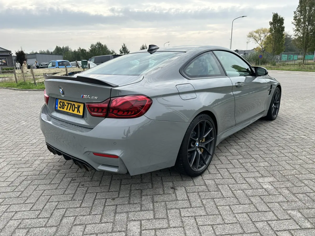 M4 CS Aut. *CERAMIC-BRAKES | HEAD-UP | FULL-LED | CARBON-PACK | LEATHER-MICROFIBRE | HEATED-SPORTSEATS | HIFI-SOUND | CAMERA | NAVI-FULLMAP | 19&20''ALU | ECC | PDC*