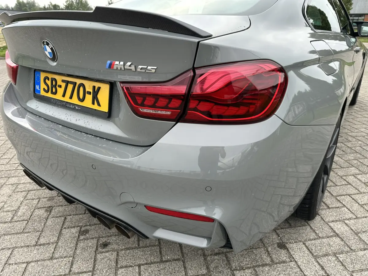 M4 CS Aut. *CERAMIC-BRAKES | HEAD-UP | FULL-LED | CARBON-PACK | LEATHER-MICROFIBRE | HEATED-SPORTSEATS | HIFI-SOUND | CAMERA | NAVI-FULLMAP | 19&20''ALU | ECC | PDC*