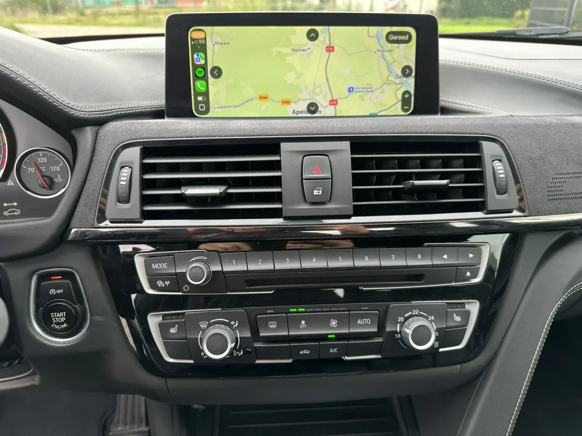 M4 CS Aut. *CERAMIC-BRAKES | HEAD-UP | FULL-LED | CARBON-PACK | LEATHER-MICROFIBRE | HEATED-SPORTSEATS | HIFI-SOUND | CAMERA | NAVI-FULLMAP | 19&20''ALU | ECC | PDC*