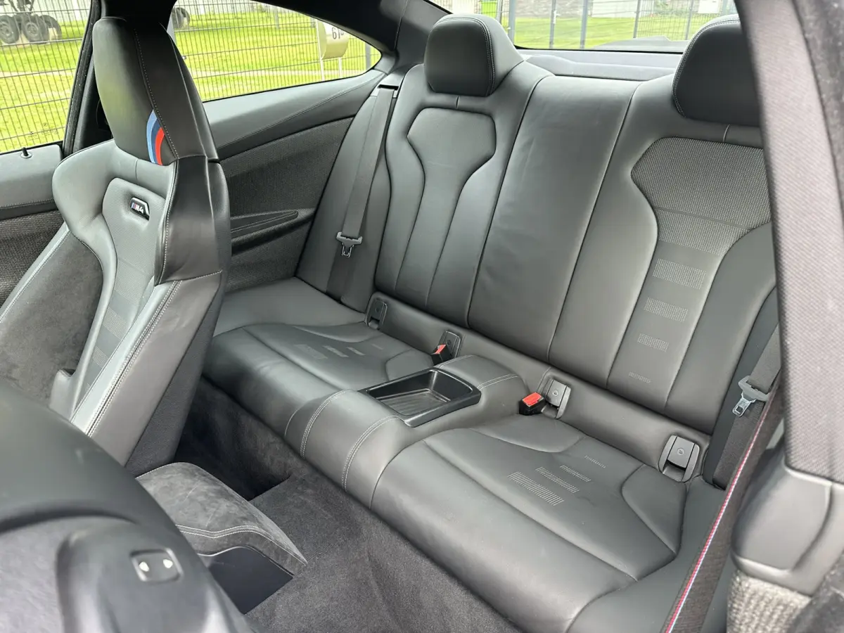 M4 CS Aut. *CERAMIC-BRAKES | HEAD-UP | FULL-LED | CARBON-PACK | LEATHER-MICROFIBRE | HEATED-SPORTSEATS | HIFI-SOUND | CAMERA | NAVI-FULLMAP | 19&20''ALU | ECC | PDC*