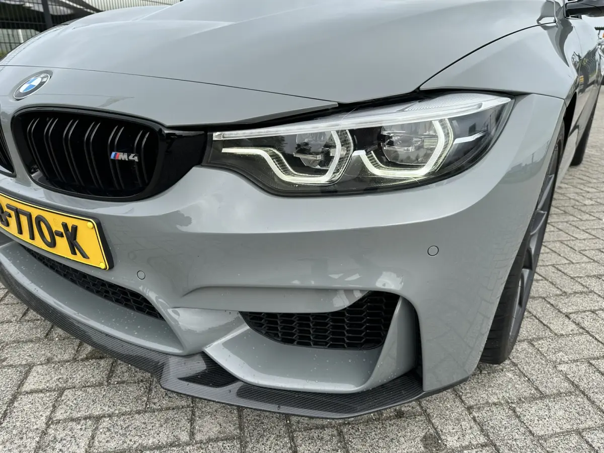M4 CS Aut. *CERAMIC-BRAKES | HEAD-UP | FULL-LED | CARBON-PACK | LEATHER-MICROFIBRE | HEATED-SPORTSEATS | HIFI-SOUND | CAMERA | NAVI-FULLMAP | 19&20''ALU | ECC | PDC*