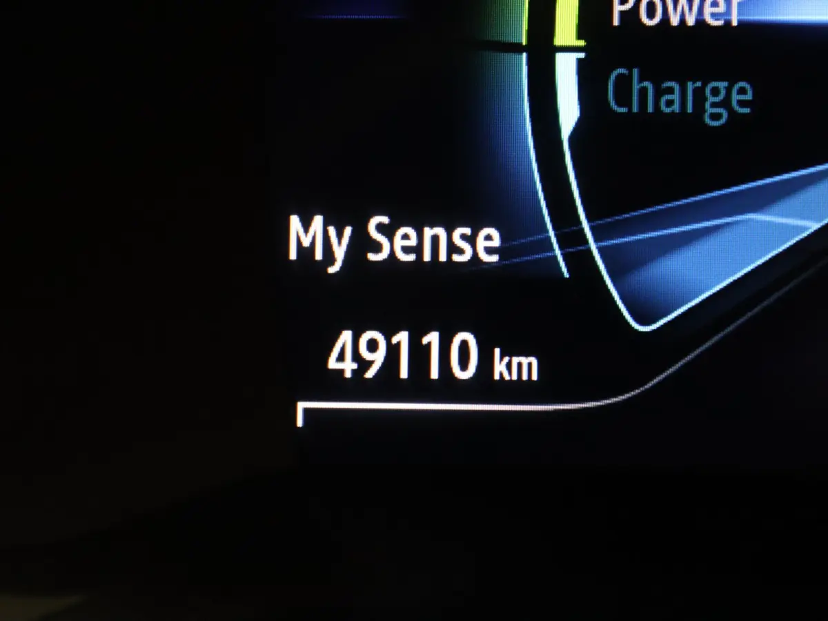 140pk E-Tech Hybrid Zen Camera | Navi