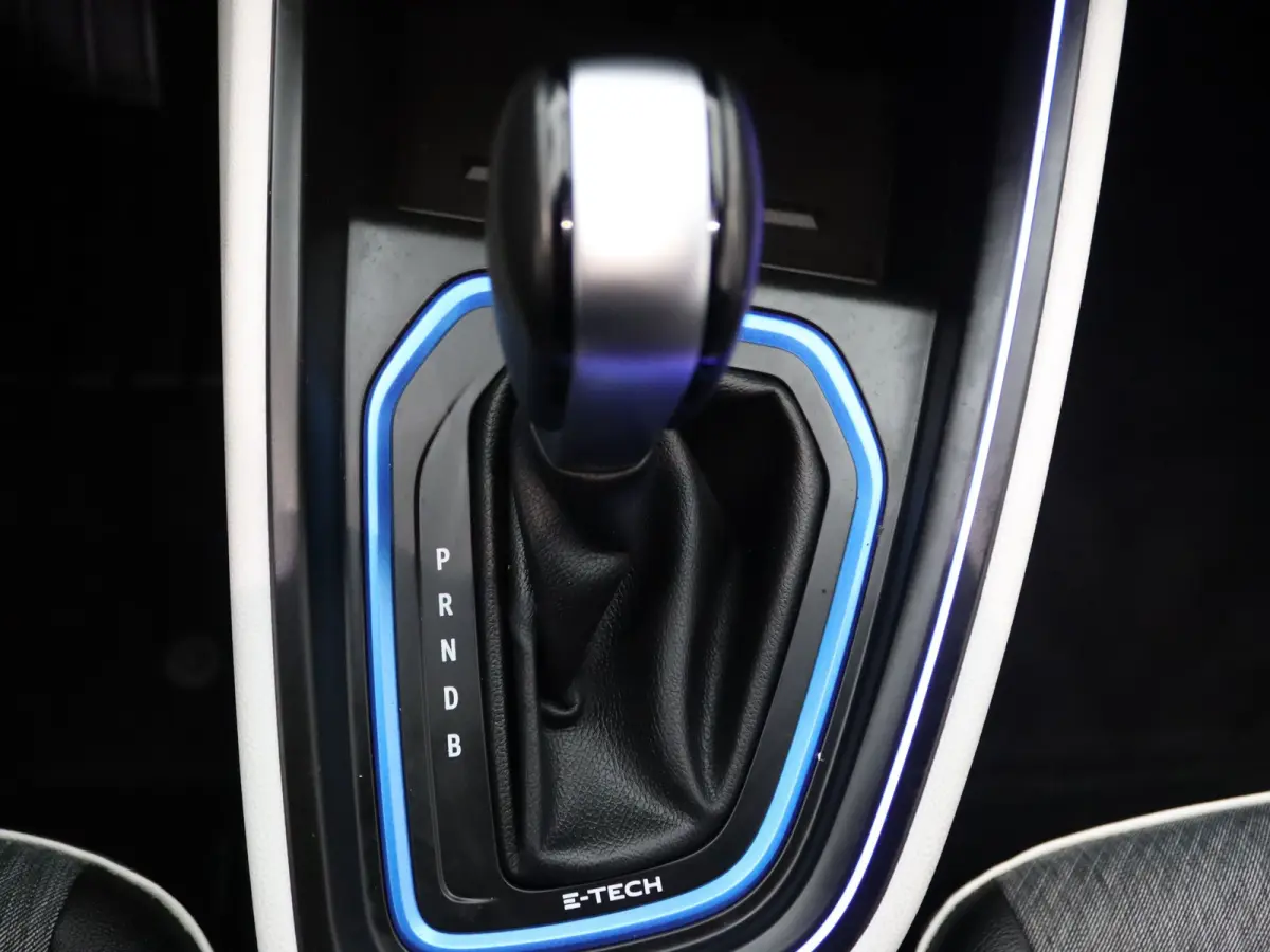 140pk E-Tech Hybrid Zen Camera | Navi