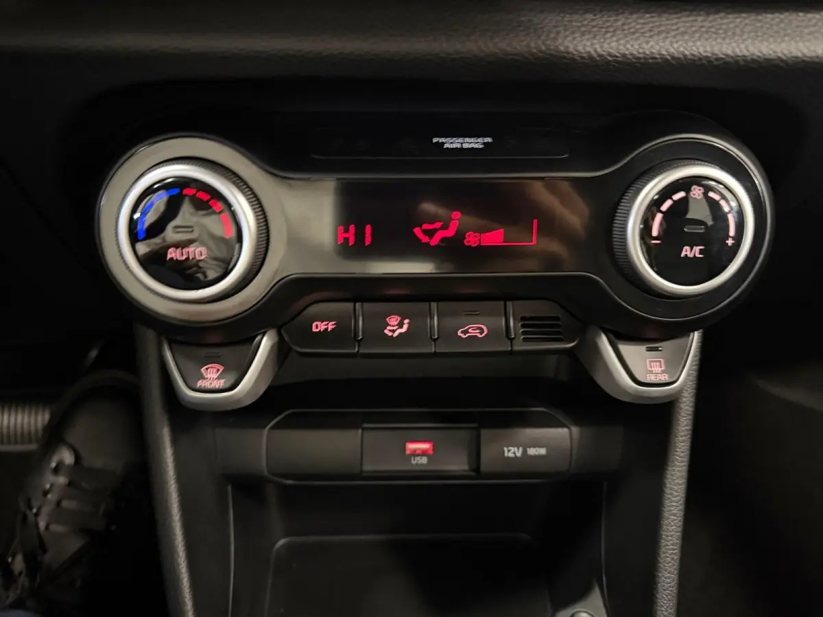 1.0 DPi DynamicPlusLine | Automaat | Navigatie | Apple Carplay/Android Auto | Camera | Cruise Control | Lichtmetalen Velgen |
