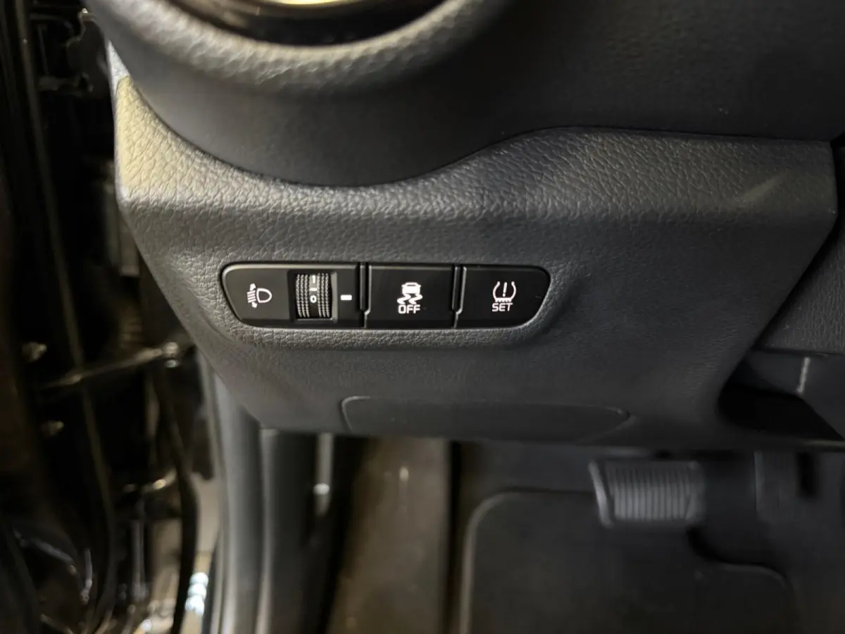 1.0 DPi DynamicPlusLine | Automaat | Navigatie | Apple Carplay/Android Auto | Camera | Cruise Control | Lichtmetalen Velgen |