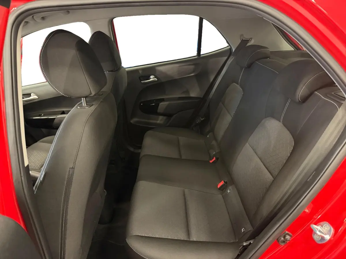 1.0 DPi DynamicPlusLine | Navigatie | Camera | Apple Carplay/Android Auto | Climate Control | Cruise Control | Lichtmetalen Velgen |