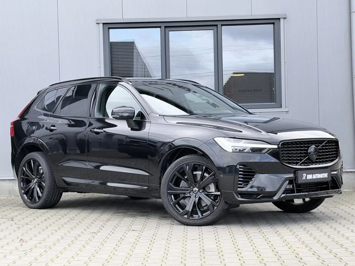 2.0 T6 Plug-in hybrid AWD Ultra Black Edition 349 PK | Long Range | B&W audio | Head up | Lederen Dashboard