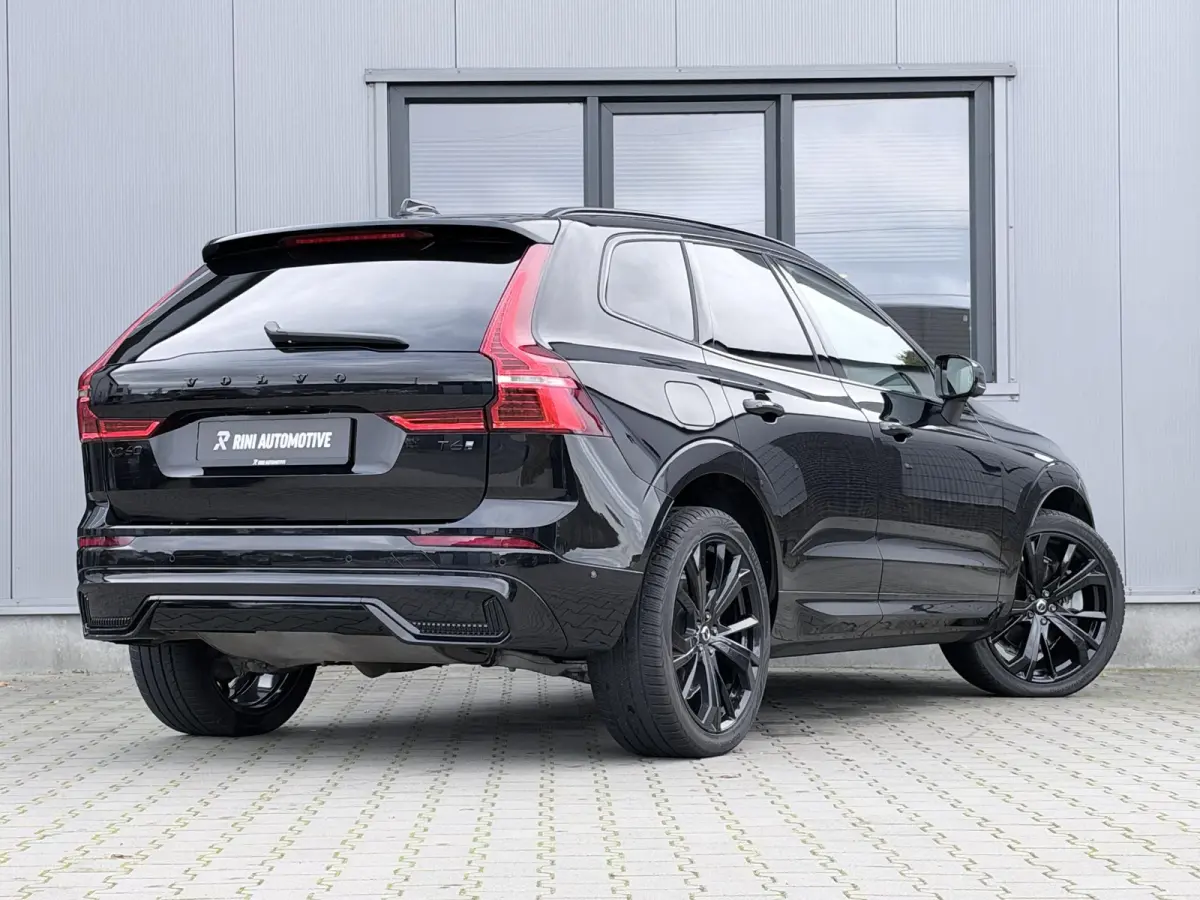 2.0 T6 Plug-in hybrid AWD Ultra Black Edition 349 PK | Long Range | B&W audio | Head up | Lederen Dashboard