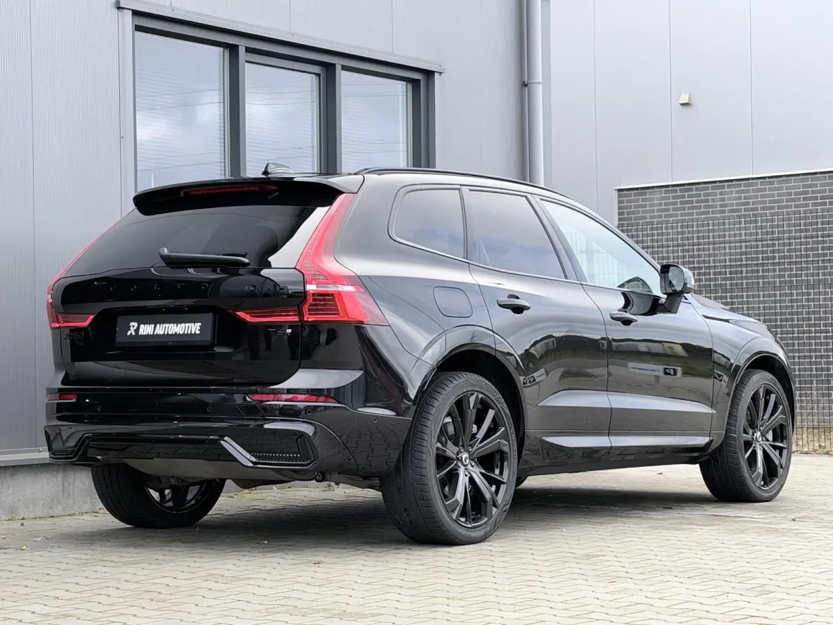 2.0 T6 Plug-in hybrid AWD Ultra Black Edition 349 PK | Long Range | B&W audio | Head up | Lederen Dashboard