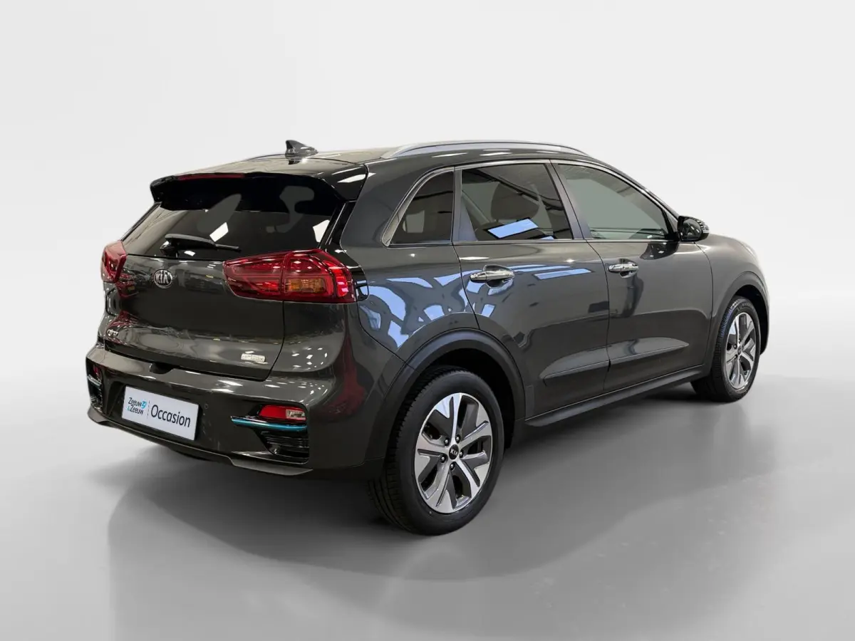 DynamicPlusLine 64 kWh | Navigatie | Camera | Apple Carplay/Android Auto | Adaptieve Cruise Control | Stoel/Stuurverwarming | Lichtmetalen Velgen |