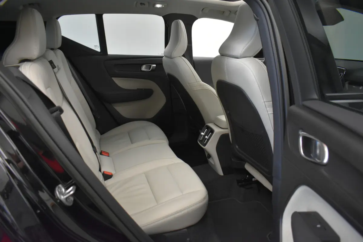 2.0 B4 Plus Dark Pano Cam Trekh El-aklep + Stoelen Stoel+Stuur ver HK Audio