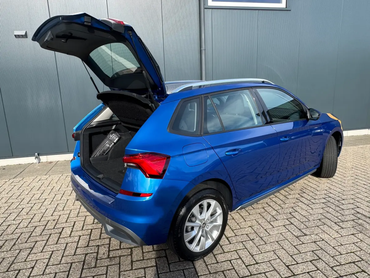 1.0 TSI Automaat Style * Navigatie * Camera * Stoelverwarming * Digitale Cockpit *
