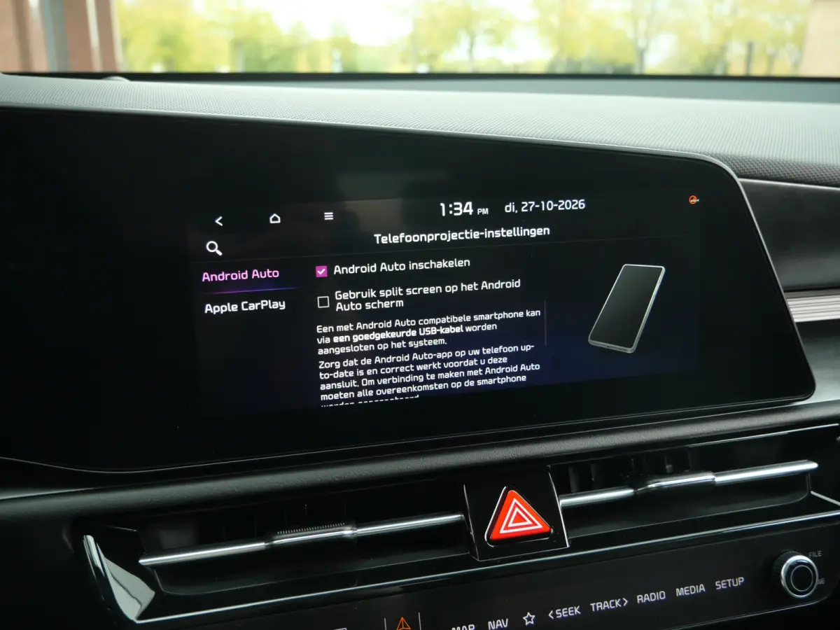 Plus 64.8 kWh 204 Pk Automaat Navi / DAB / Camera / Leer / Apple Carplay / SOH 98,3%