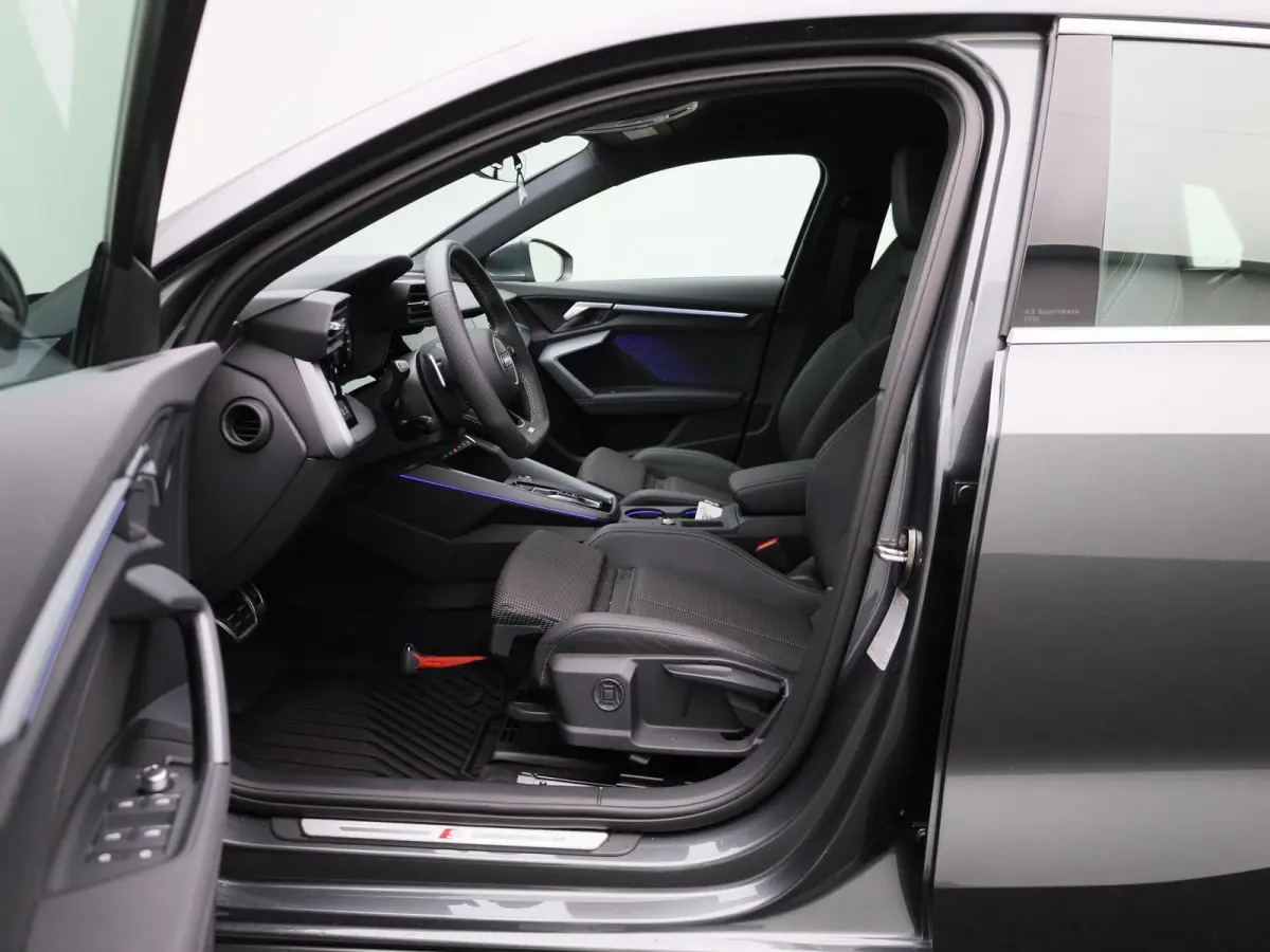 35 TFSI S edition | Automaat | Apple Carplay / Android Auto | S-Line | Sonos Audio | Parkeersensoren | Sfeerverlichting |