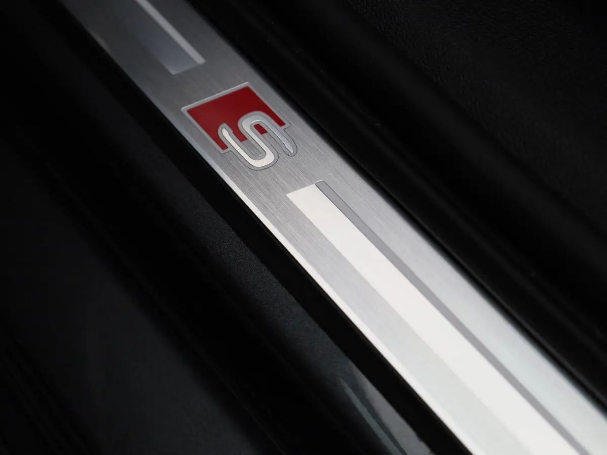 35 TFSI S edition | Automaat | Apple Carplay / Android Auto | S-Line | Sonos Audio | Parkeersensoren | Sfeerverlichting |