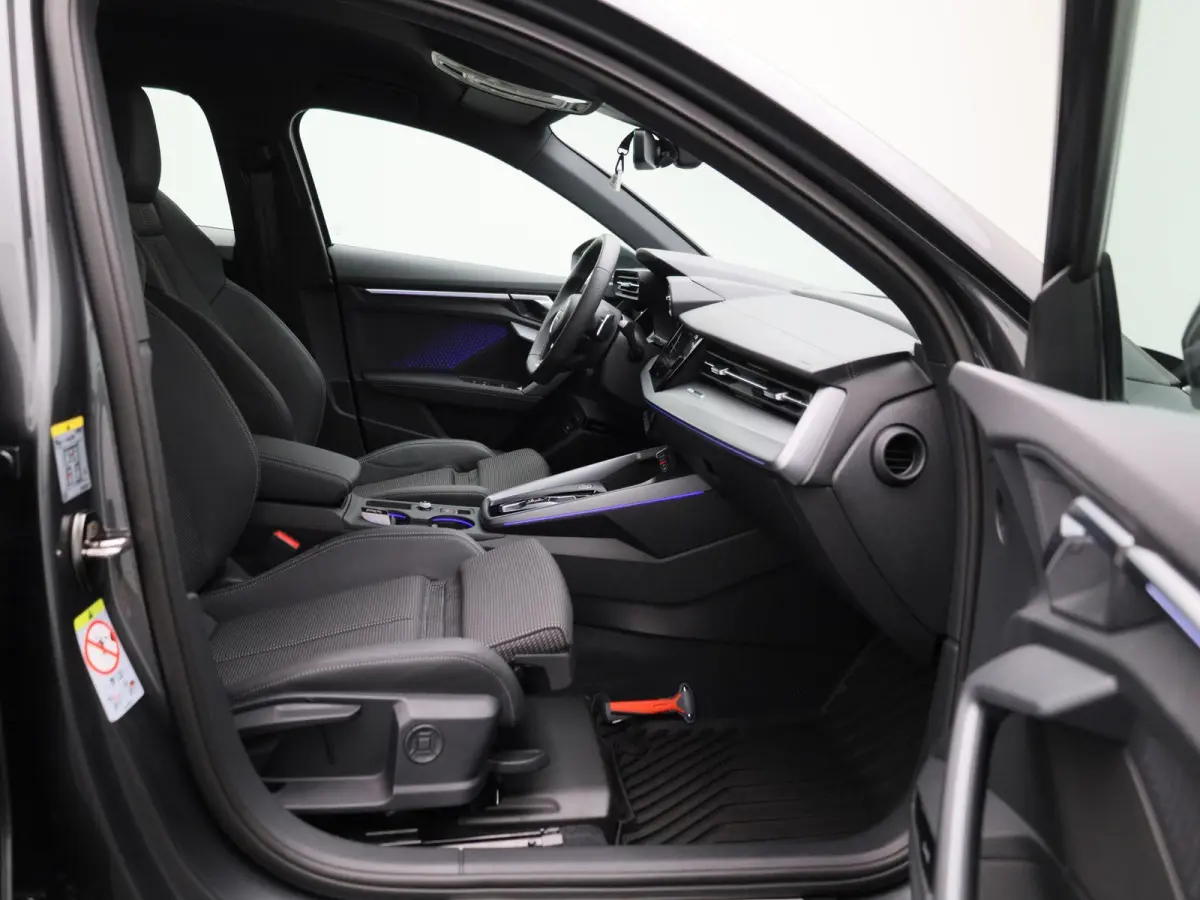 35 TFSI S edition | Automaat | Apple Carplay / Android Auto | S-Line | Sonos Audio | Parkeersensoren | Sfeerverlichting |