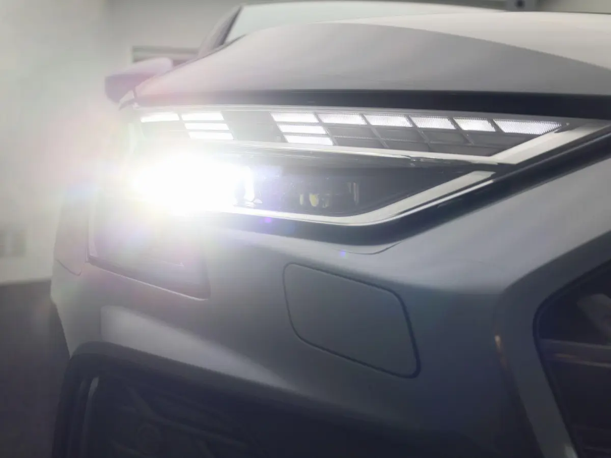 35 TFSI S edition | Automaat | Apple Carplay / Android Auto | S-Line | Sonos Audio | Parkeersensoren | Sfeerverlichting |