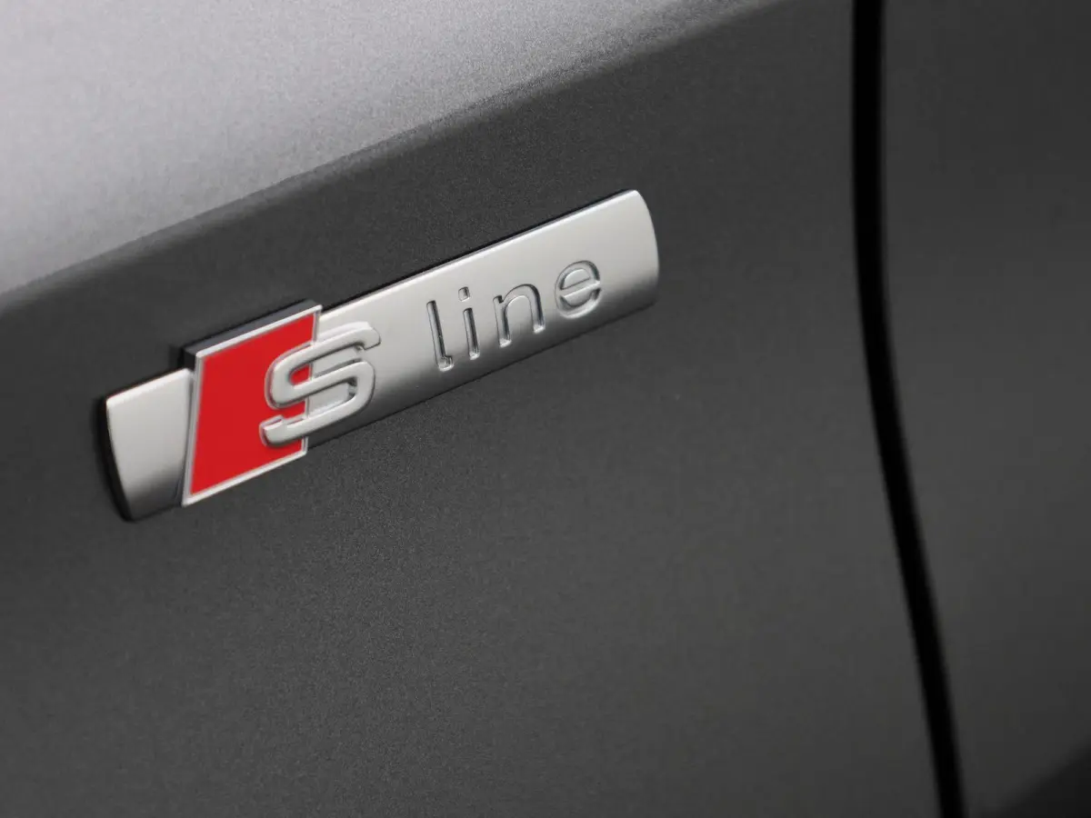 35 TFSI S edition | Automaat | Apple Carplay / Android Auto | S-Line | Sonos Audio | Parkeersensoren | Sfeerverlichting |