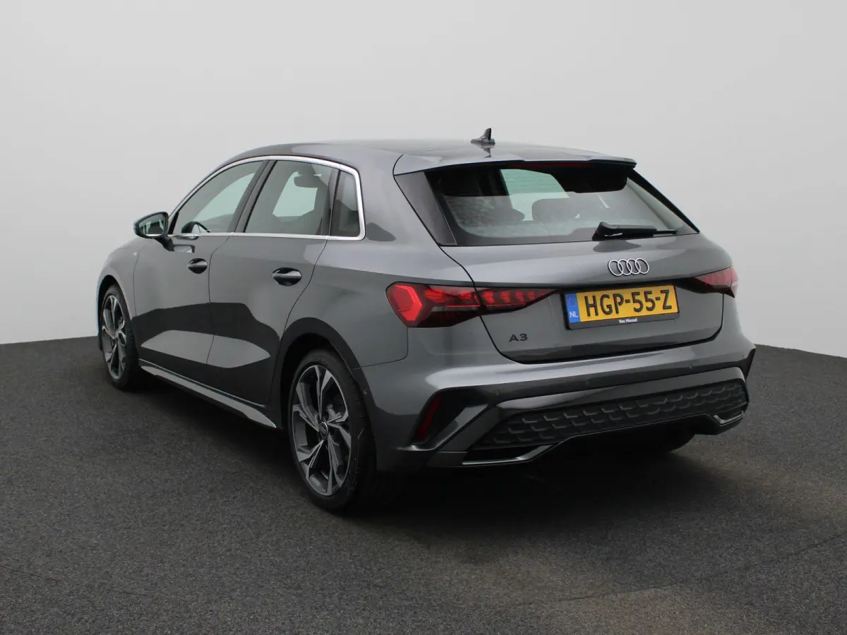 35 TFSI S edition | Automaat | Apple Carplay / Android Auto | S-Line | Sonos Audio | Parkeersensoren | Sfeerverlichting |