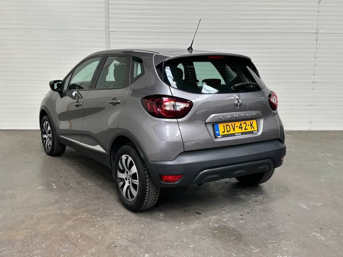 0.9 TCe Zen PDC / Airco / Navi
