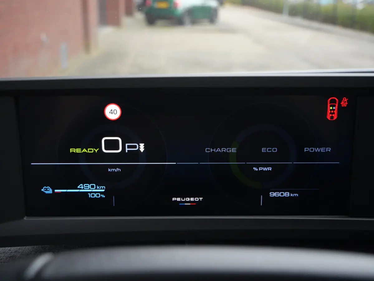 Allure 73 kWh 7persoons 214 Pk Automaat Apple Carplay / DAB / Camera / SOH 98,7 %