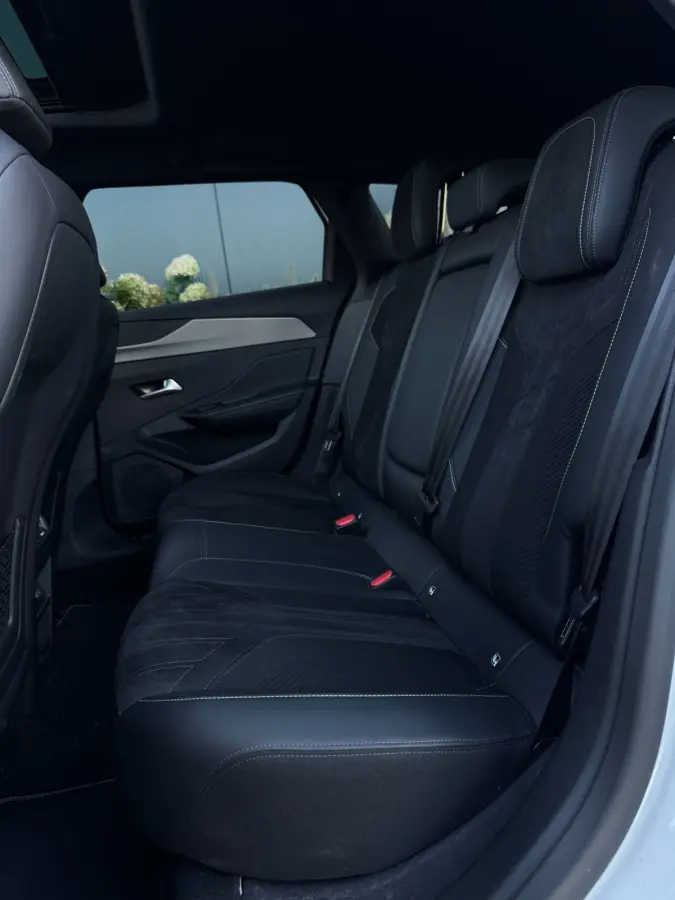 1.2 PureTech GT Line | Pano | Camera | Alcantara
