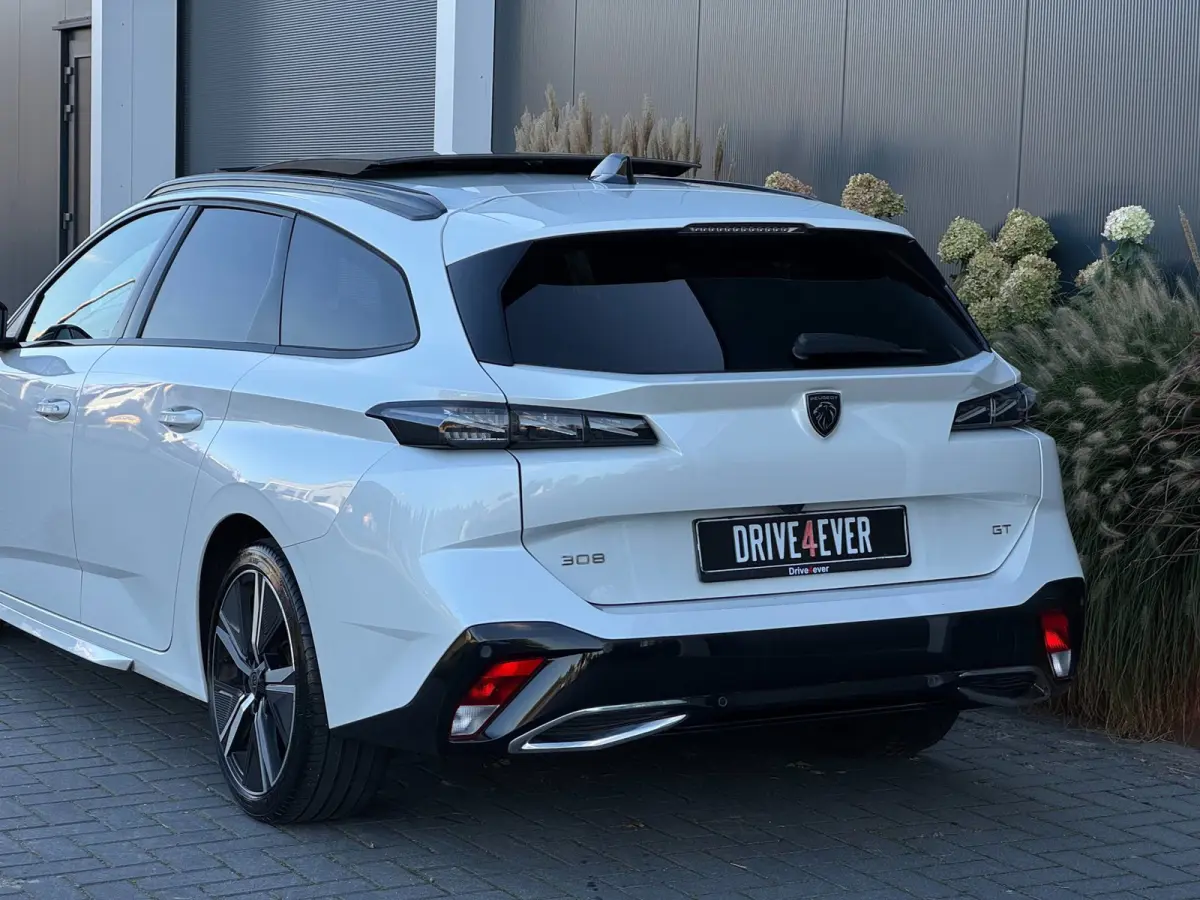 1.2 PureTech GT Line | Pano | Camera | Alcantara
