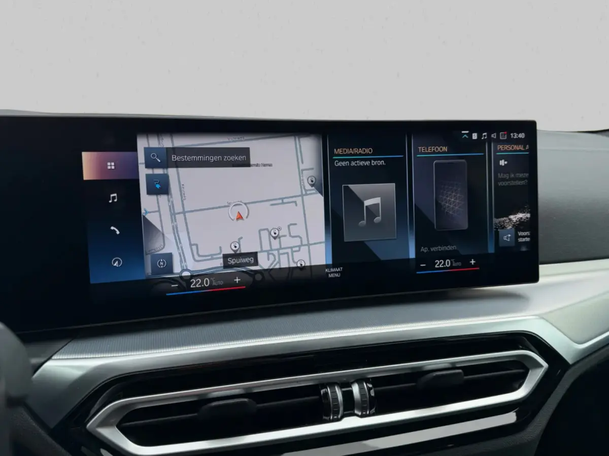 EDrive40 84 kWh M-sport 94% SOH (NL-auto,1e eig, Dealer OndH, Carplay, SfeerV, Trekhaak,Camera, Lane A, Active Cruise, Etc)