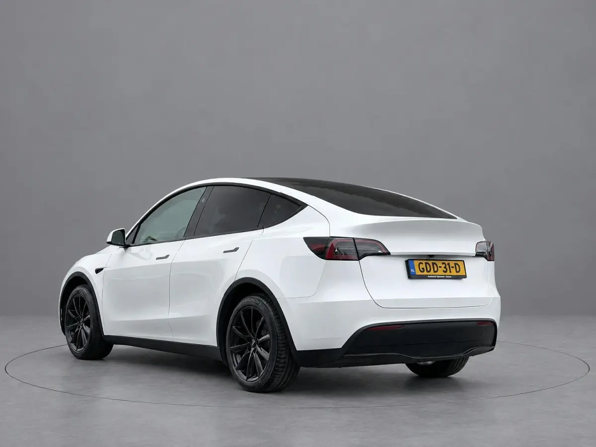 RWD 58kwh | FSD Computer 4 | Panoramadak | Stoel/Stuurverwarming | Memory Seats | Rijklaarprijs Tesla Model Y RWD 58kwh SOH 94,1% | FSD Computer 4 | Panoramadak | Stoel/Stuurverwarming | Mem