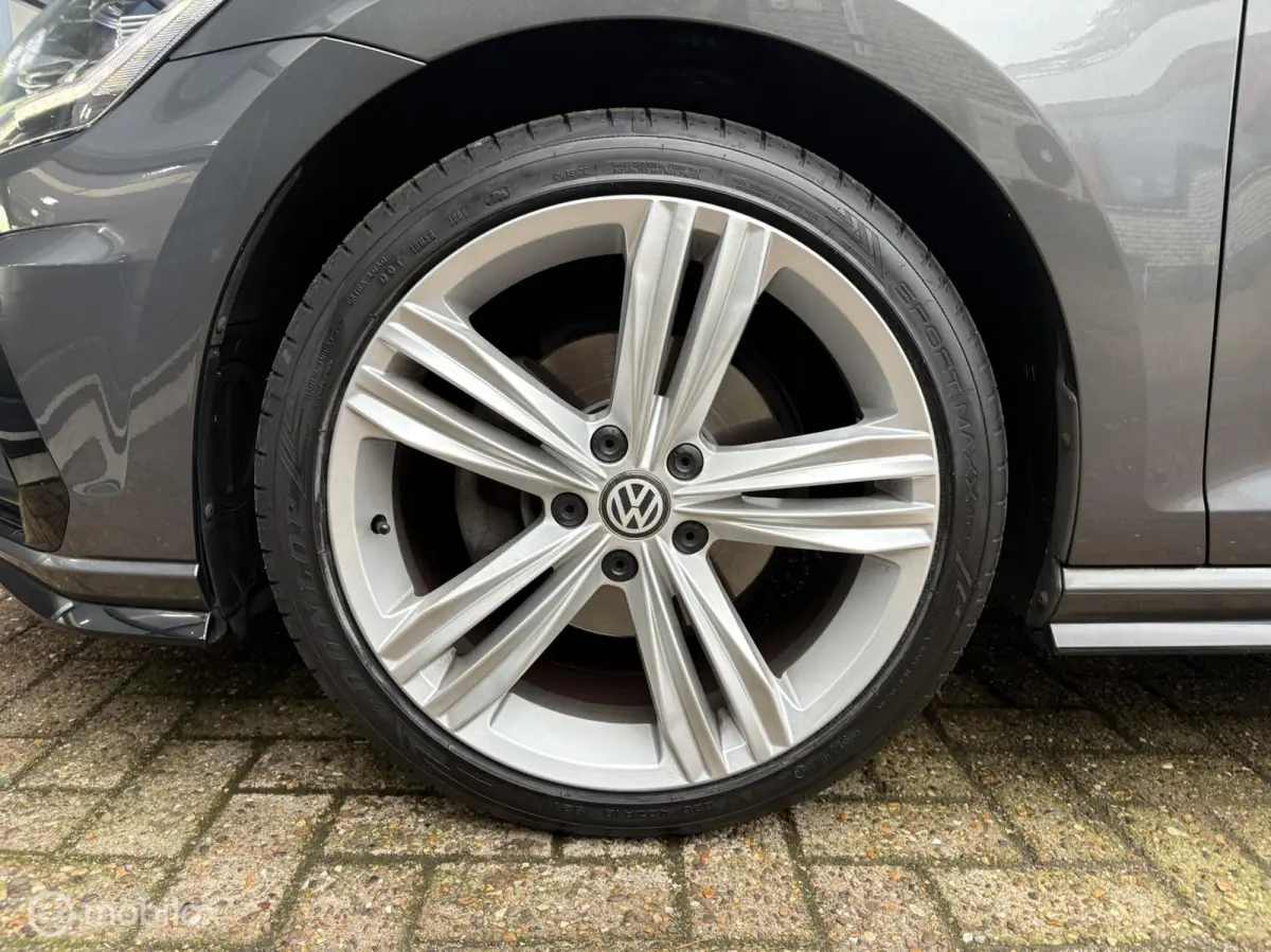 1.4 TSI Highline Business R Automaat
