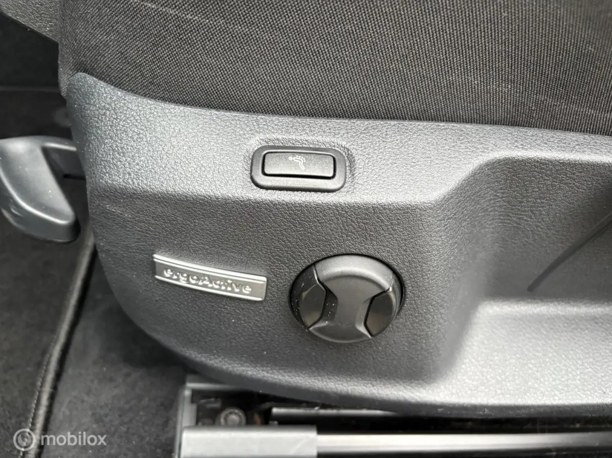 1.4 TSI Highline Business R Automaat